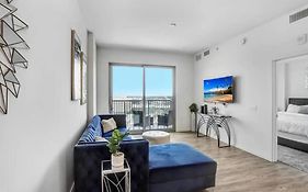 Urban Chic 1Br Downtown Tampa Pool & Balcony Views